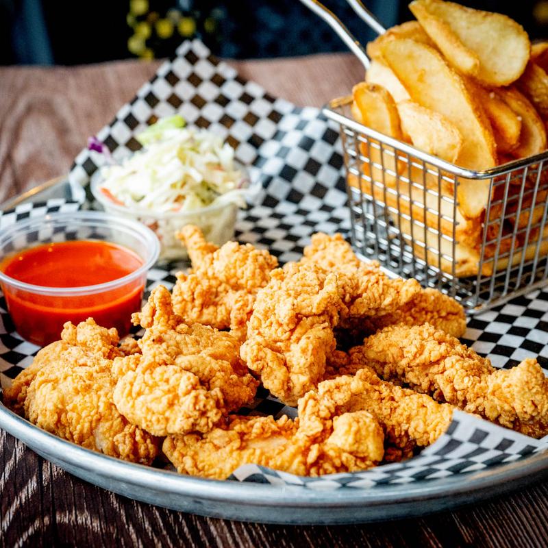 Gibb's Garage Bar & Grille